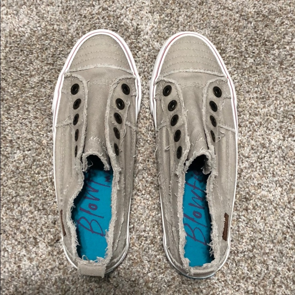 Blowfish by Malibu no lace beach shoes